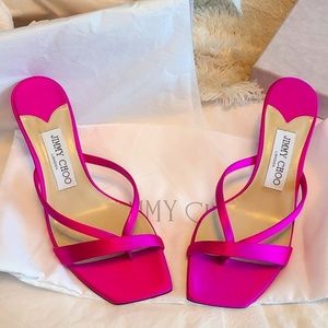NEW Jimmy Choo in size 36.5 (Maelie 70 - Fuchsia Satin Thong Mules)